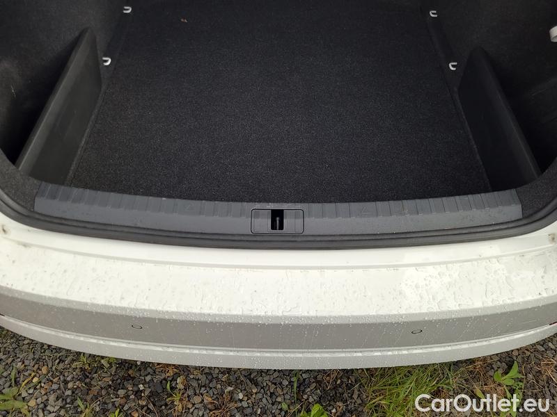  Skoda  Octavia  Lim. (NX3)(2020)  1.5TSI 110 Ambition 5d #6