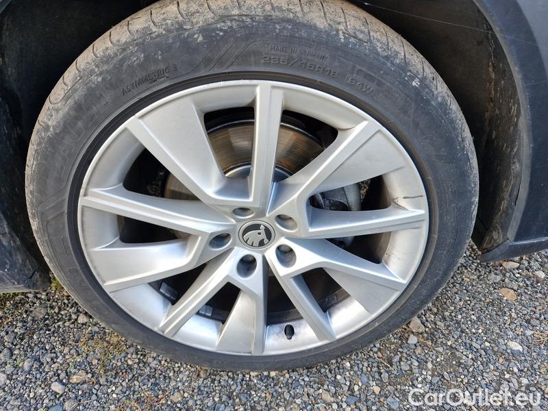  Skoda  Superb  Combi (3V5)(2015) Su.c.2.0TDI 147 Scout 4x4 Aut #31