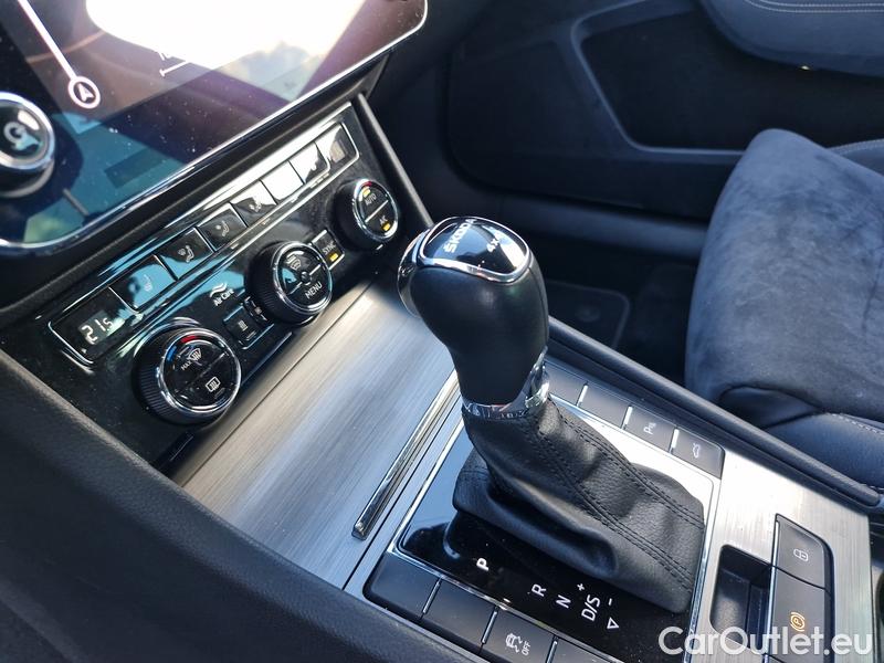  Skoda  Superb  Combi (3V5)(2015) Su.c.2.0TDI 147 Scout 4x4 Aut #18