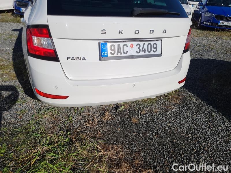  Skoda  Fabia  Combi (2015) Com.1.0TSI 70 Ambition 5d #12