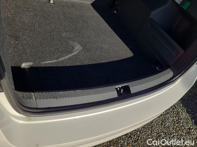  Skoda  Fabia  Combi (2015) Com.1.0TSI 70 Ambition 5d #14