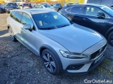  Volvo  V60  Cross Country (2018)  CC B4 Ultimate AWD AT #3