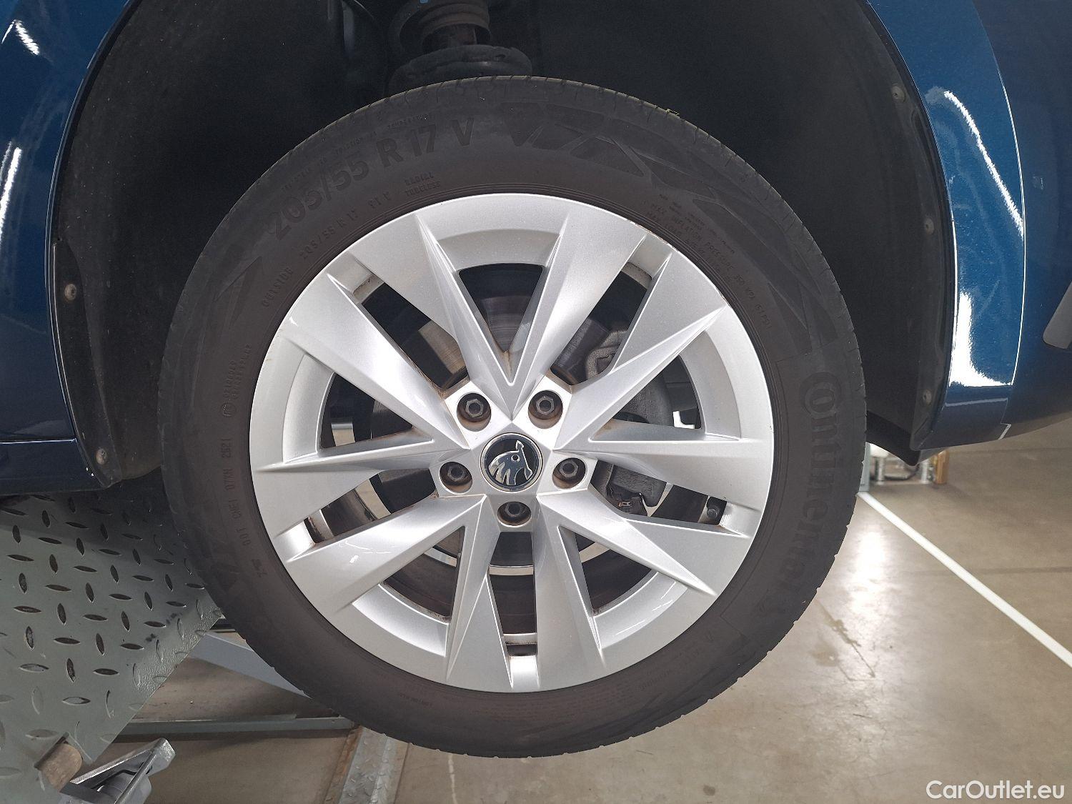  Skoda  Octavia Skoda,  '20, Skoda  1.0 TSI 81kW Clever 5d #1