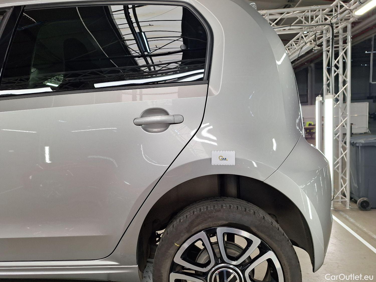  Volkswagen  Up VW,  FL'16, Volkswagen ! 1.0 MPi 48kW ! R-Line 5d #21