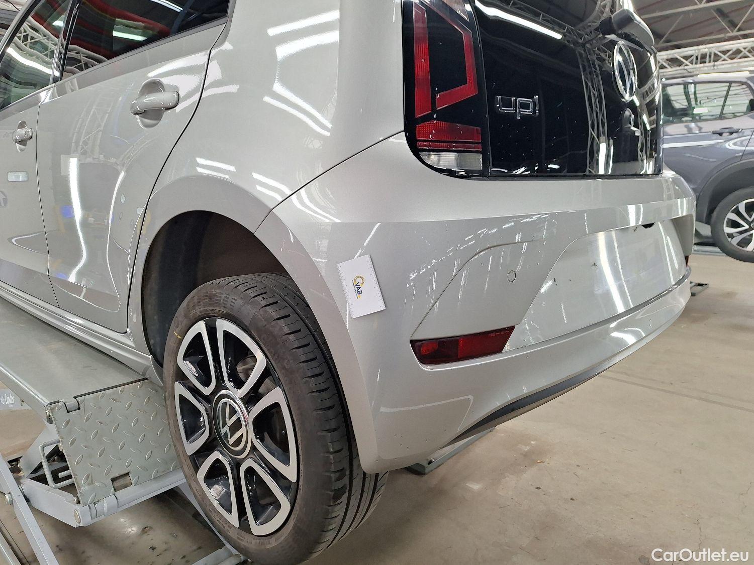  Volkswagen  Up VW,  FL'16, Volkswagen ! 1.0 MPi 48kW ! R-Line 5d #18