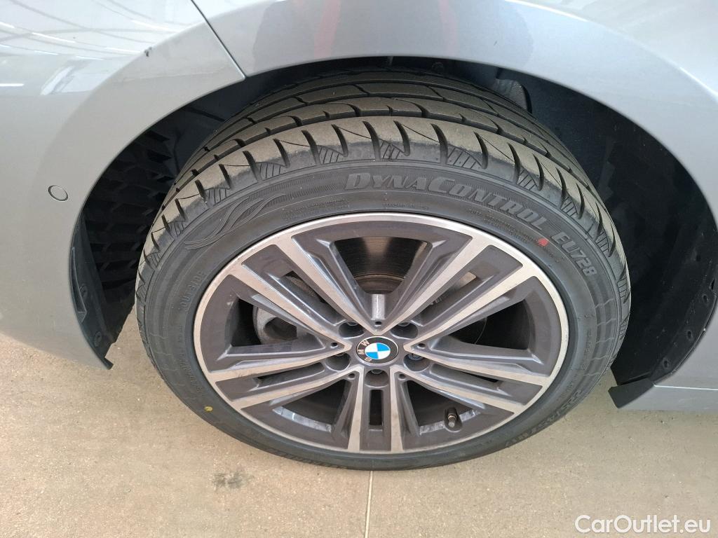  Bmw  Serie 1 BMW Série 1 / 2019 / 5P / Berline 116i DKG7 Business Design #28