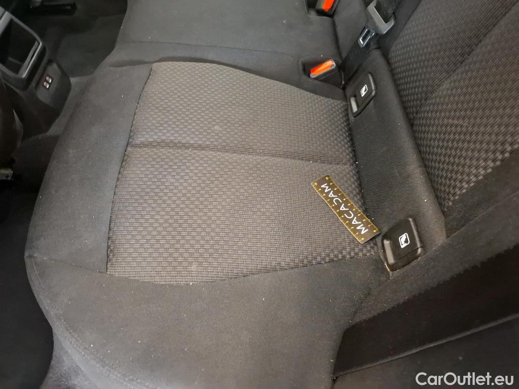  Bmw  Serie 1 BMW Série 1 5p Berline 116d Business Design #8