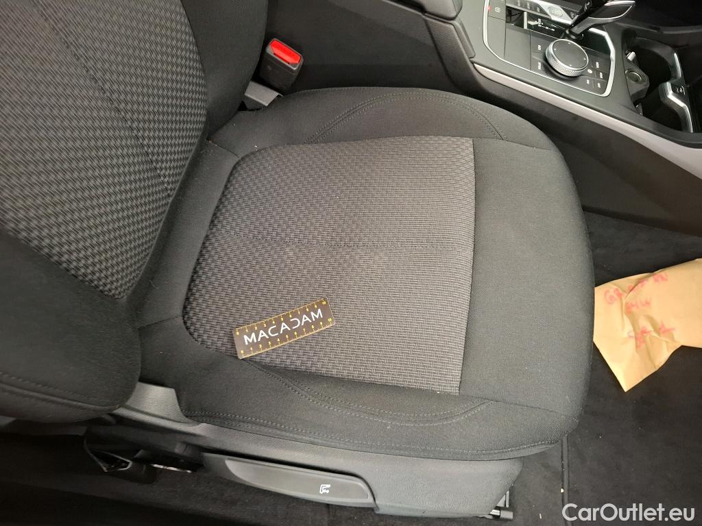  Bmw  Serie 1 BMW Série 1 / 2019 / 5P / Berline 116i DKG7 Business Design #25