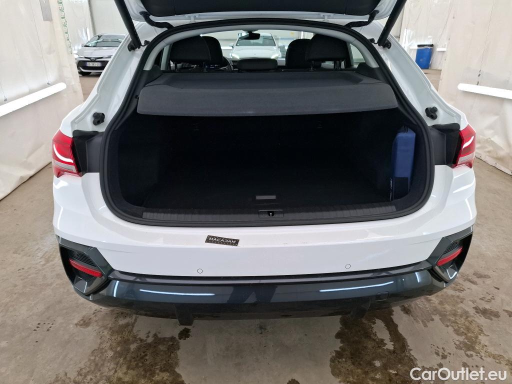  Audi  Q3 AUDI  Sportback / 2019 / 5P / SUV 35 TDI 150 S TRONIC / VO RECONDITIONNE - PHOTOS AVANT RECONDITIONNEMENT #9