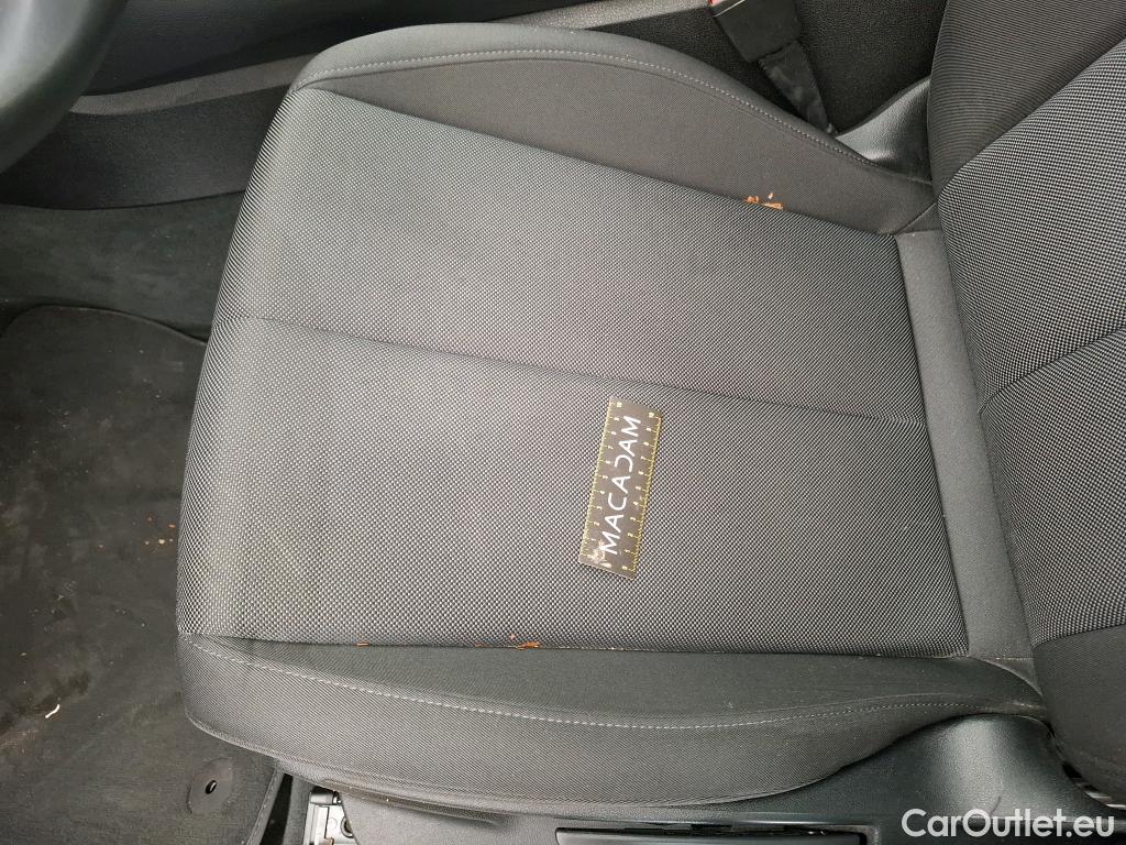  Audi  Q3 AUDI  Sportback / 2019 / 5P / SUV 35 TDI 150 S TRONIC / VO RECONDITIONNE - PHOTOS AVANT RECONDITIONNEMENT #5