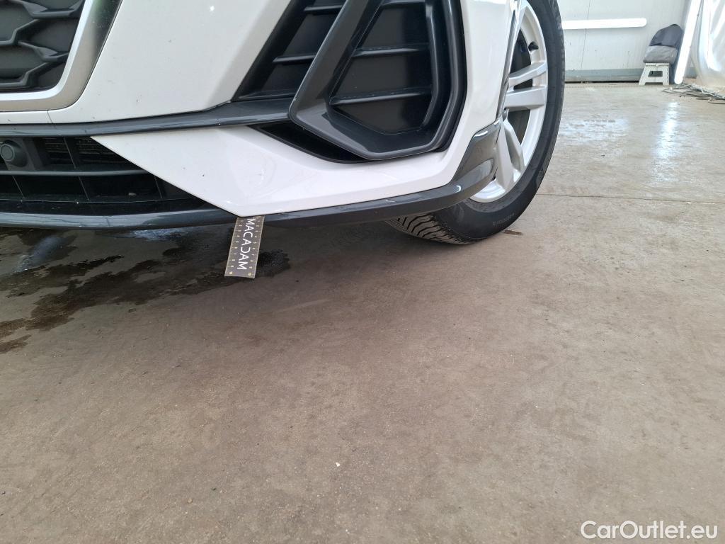  Audi  Q3 AUDI  Sportback / 2019 / 5P / SUV 35 TDI 150 S TRONIC / VO RECONDITIONNE - PHOTOS AVANT RECONDITIONNEMENT #7