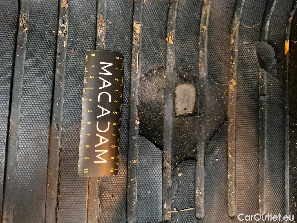  Peugeot  2008  Active Pack 1.2 PureTech 130CV BVA8 E6d #3