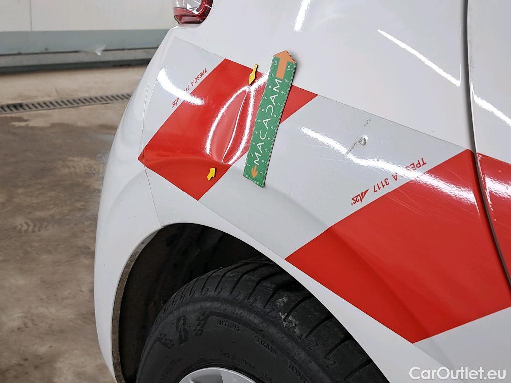  Peugeot  208  Affaire Premium 1.6 HDi 75CV BVM5 E6 #2