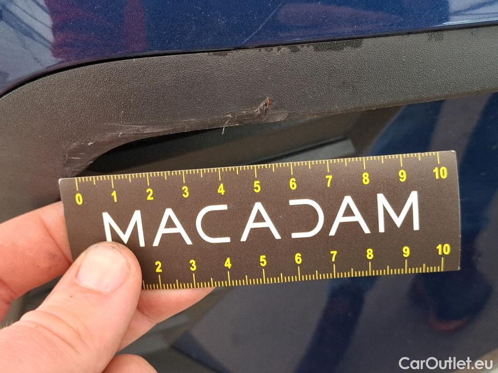  Opel  Crossland  X Business Elegance 1.2 Turbo 110CV BVM6 E6d #24