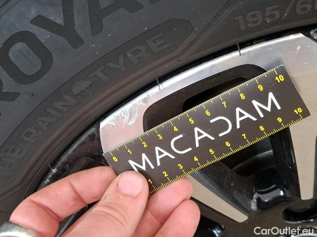  Opel  Crossland  X Business Elegance 1.2 Turbo 110CV BVM6 E6d #17