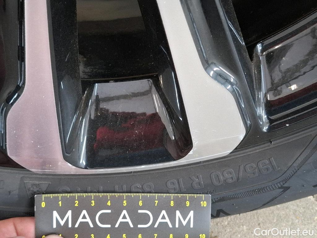  Opel  Crossland  X Business Elegance 1.2 Turbo 110CV BVM6 E6d #10