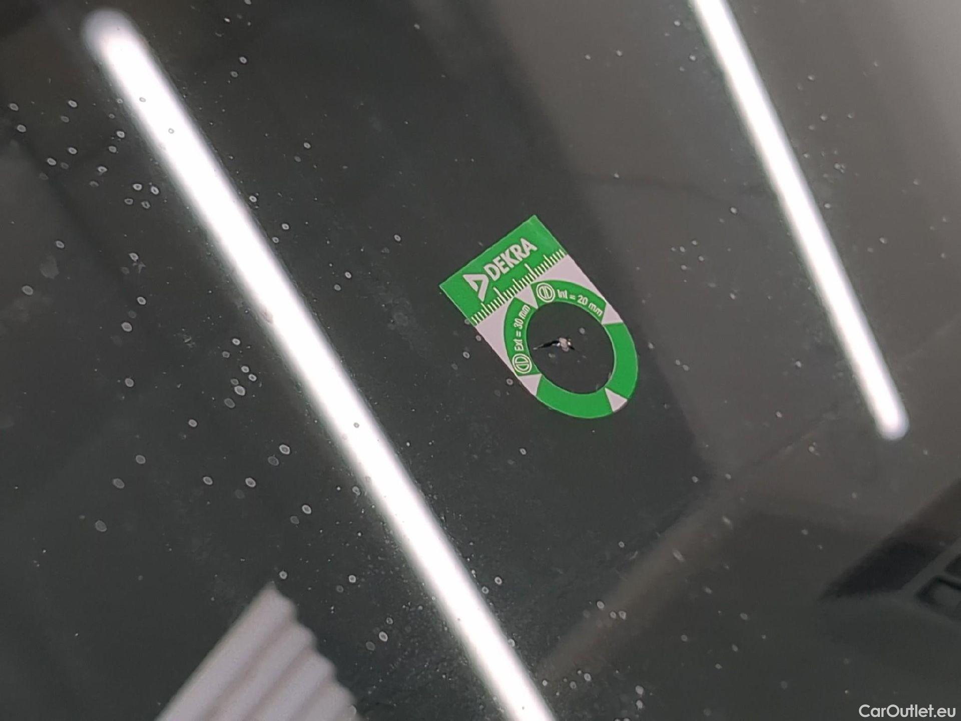  Nissan  Qashqai NISSAN  / 2017 / 5P / Crossover 1.3 DIG-T 160 DCT Tekna #20