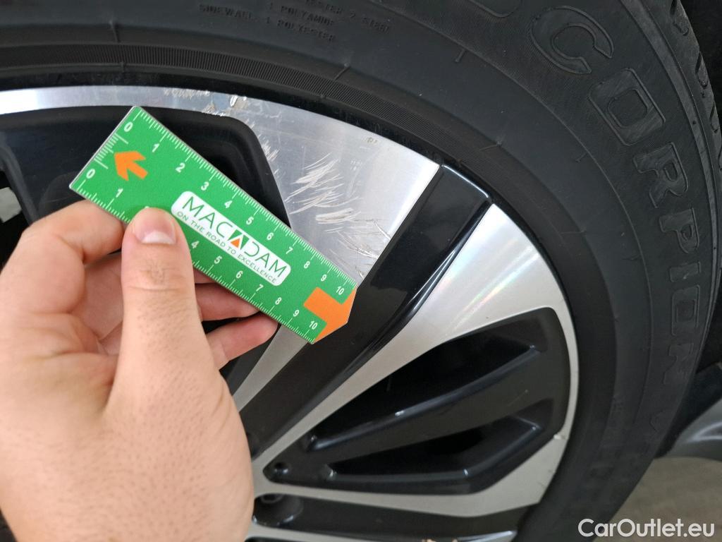  Mercedes  G-Klasee MERCEDES-BENZ GLC / 2019 / 5P / SUV GLC 220 d Business Line Launch Ed 4M #9