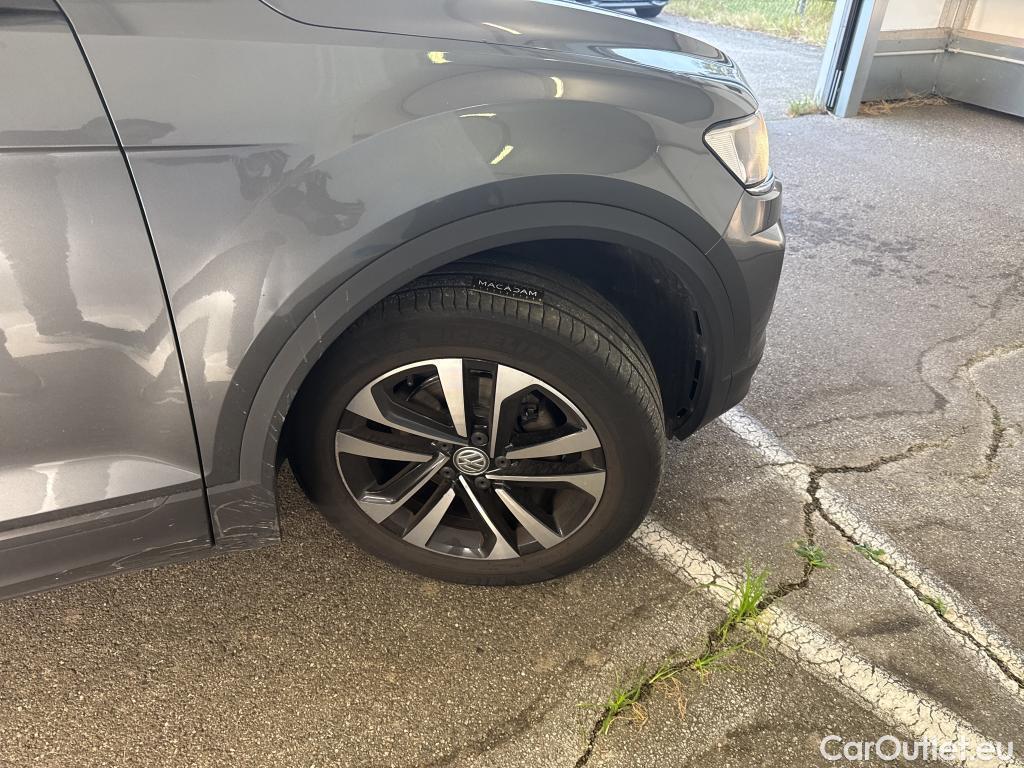  Volkswagen  T-ROC  IQ.DRIVE 1.0 TSI 115CV BVM6 E6dT #33