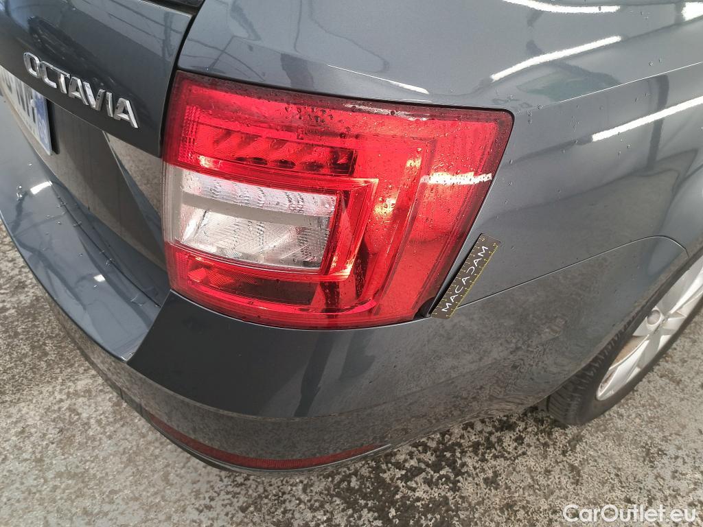  Skoda  Octavia  Combi Business 1.6 TDI 115CV BVA7 E6 #9