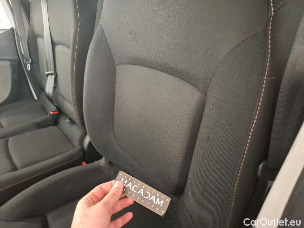  Renault  Trafic RENAULT  / 2014 / 4P / Combi Zen L1 Energy dCi 95 8 places #51