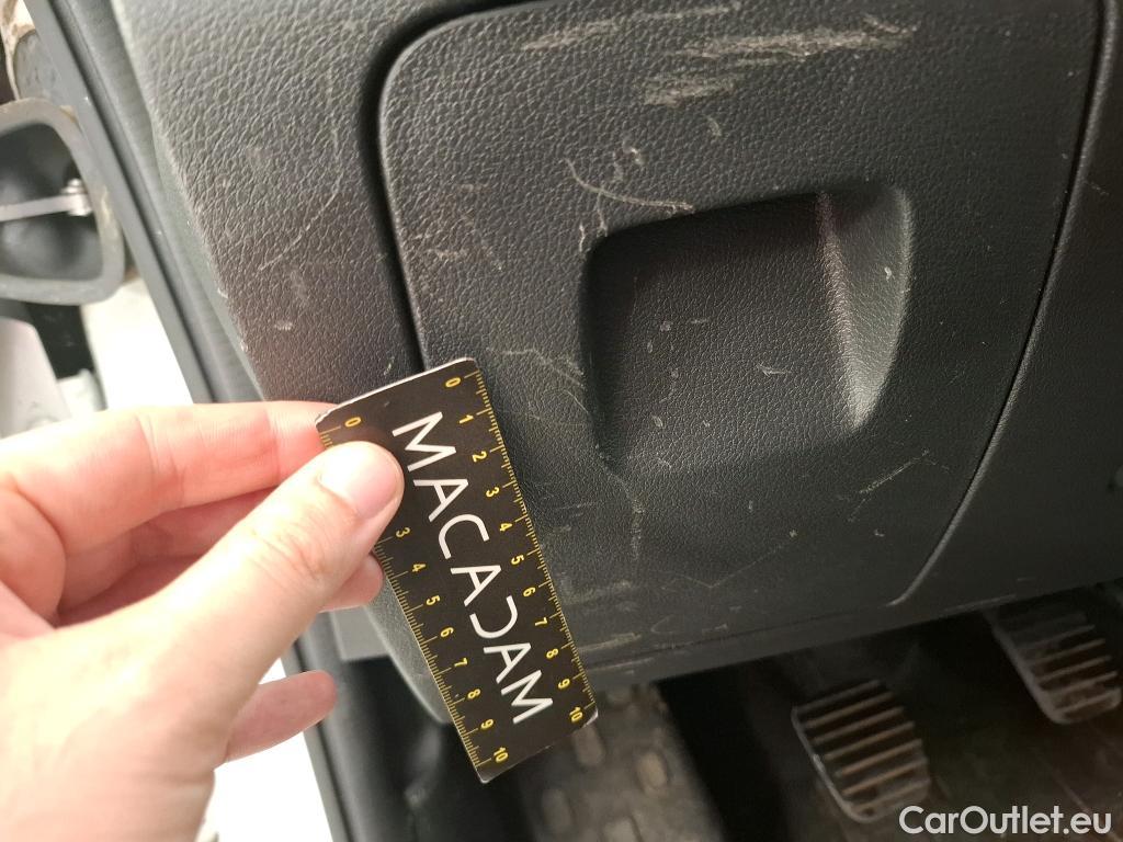  Renault  Trafic RENAULT  / 2014 / 4P / Combi Zen L1 Energy dCi 95 8 places #25