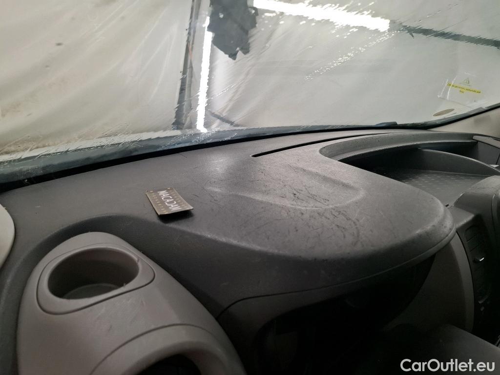  Renault  Trafic RENAULT  / 2014 / 4P / Combi Zen L1 Energy dCi 95 8 places #16