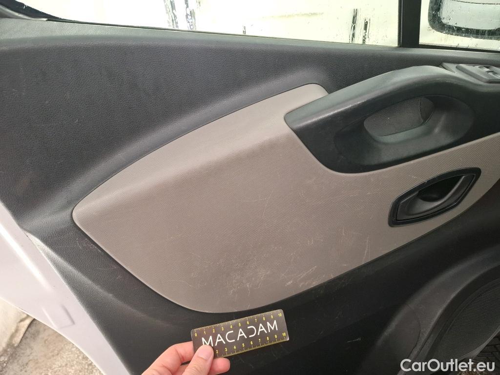  Renault  Trafic RENAULT  / 2014 / 4P / Combi Zen L1 Energy dCi 95 8 places #35