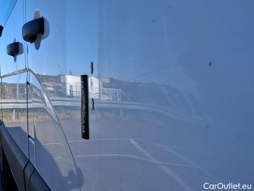  Renault  Master RENAULT  VU 4p Fourgon FG GCf Trac F3500 L2H2 Energy dCi 145 E6 #33