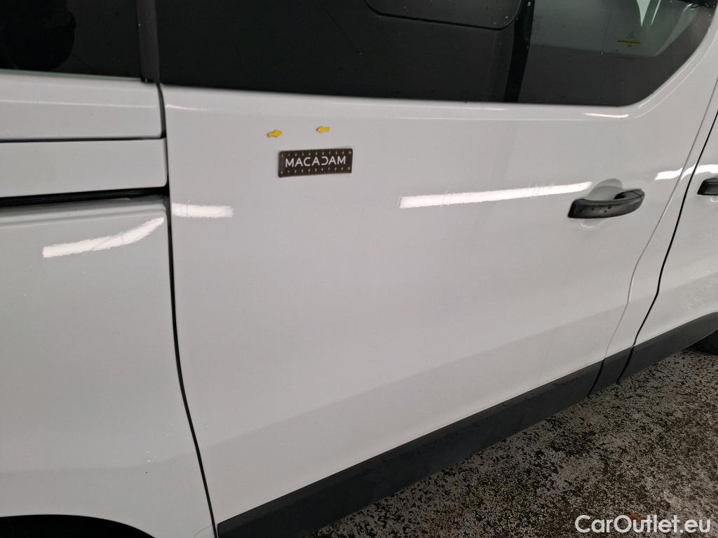 Renault  Trafic RENAULT  / 2014 / 4P / Combi Zen L1 Energy dCi 95 8 places #44