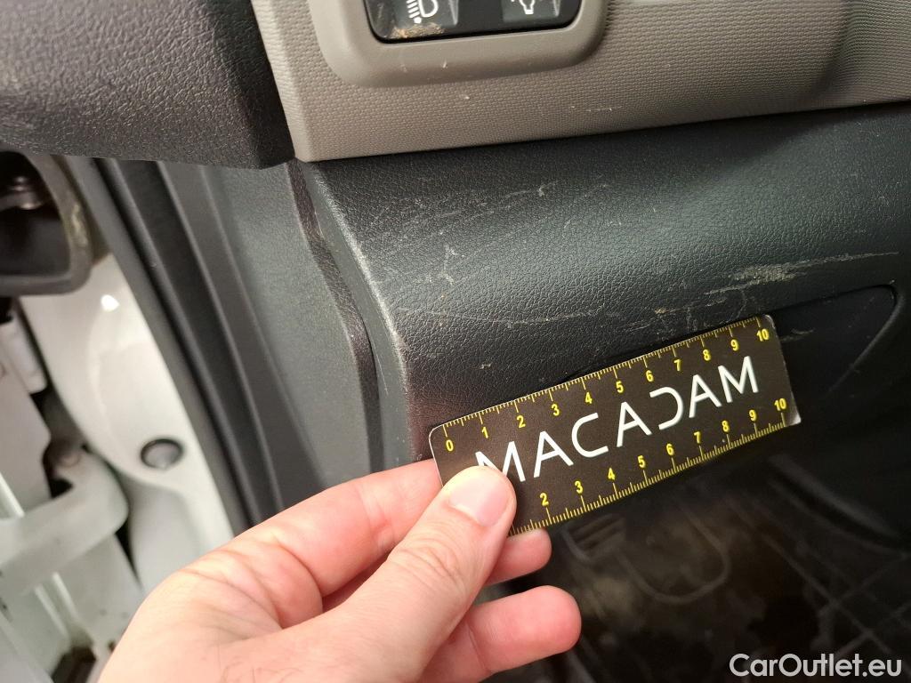  Renault  Trafic RENAULT  / 2014 / 4P / Combi Zen L1 Energy dCi 95 8 places #9