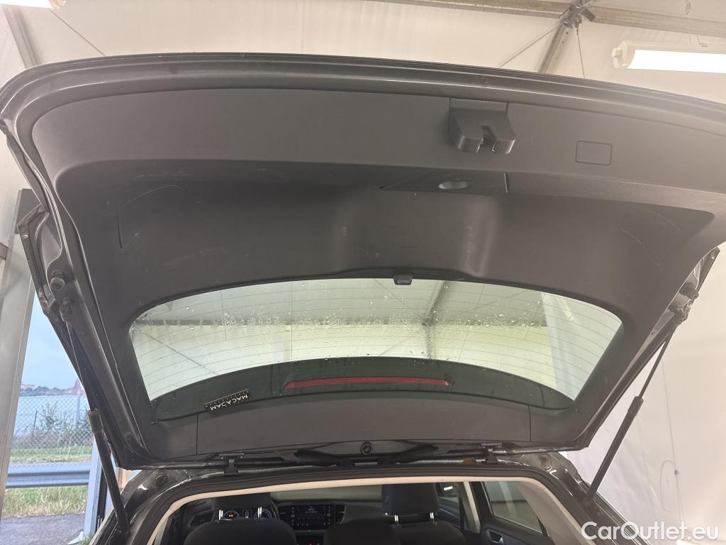  Volkswagen  T-ROC  IQ.DRIVE 1.0 TSI 115CV BVM6 E6dT #51