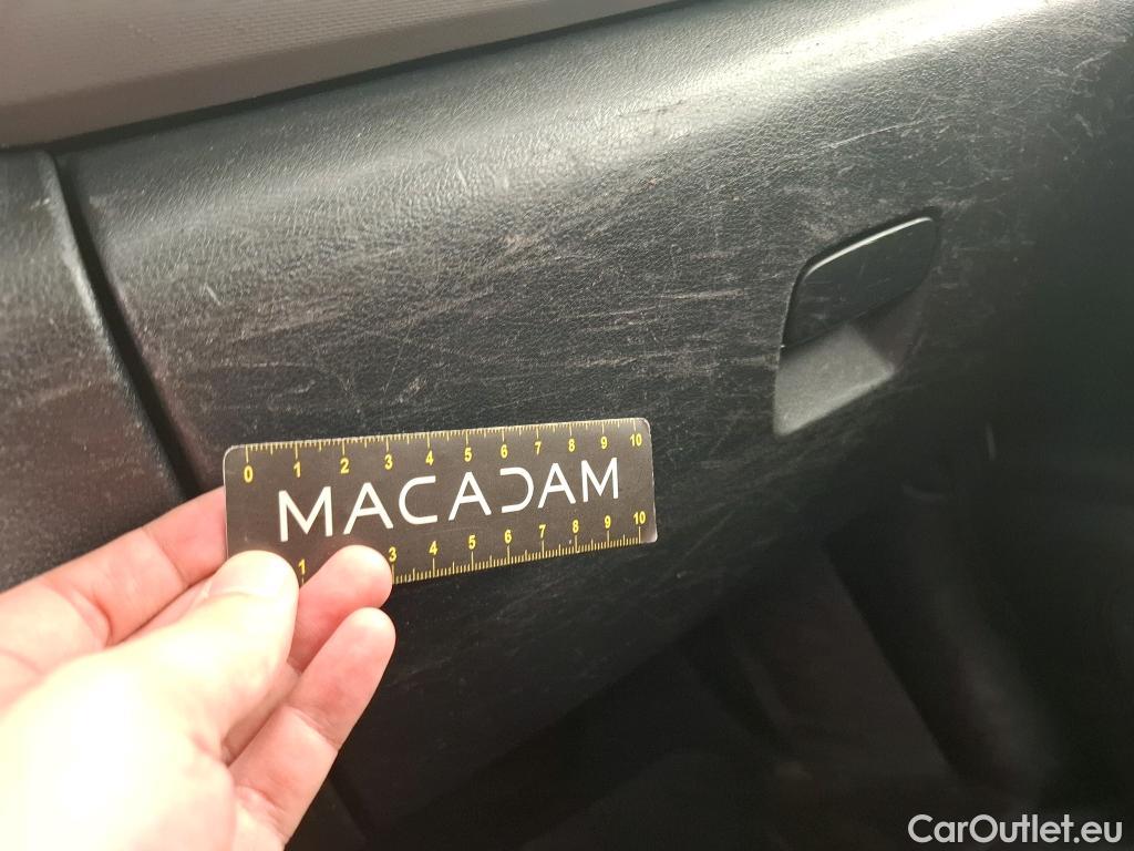  Renault  Trafic RENAULT  / 2014 / 4P / Combi Zen L1 Energy dCi 95 8 places #34