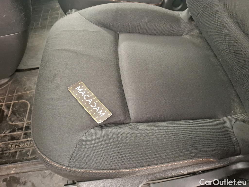  Renault  Trafic RENAULT  / 2014 / 4P / Combi Zen L1 Energy dCi 95 8 places #50