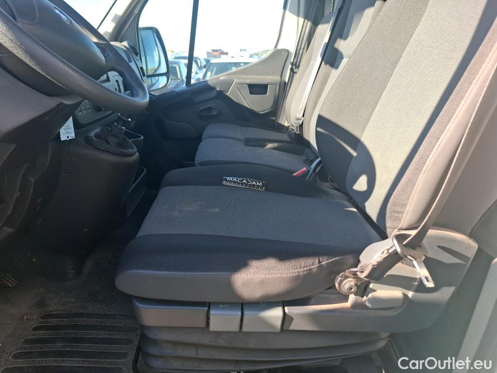  Renault  Master RENAULT  VU 4p Fourgon FG GCf Trac F3500 L2H2 Energy dCi 145 E6 #19