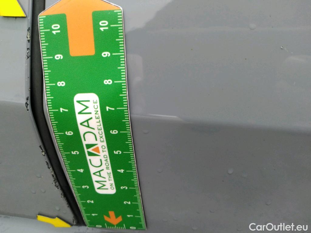  Volkswagen  Golf  VIII Berline GTD 2.0 TDI 200CV BVA7 E6d #22