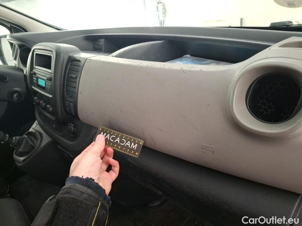  Renault  Trafic RENAULT  / 2014 / 4P / Combi Zen L1 Energy dCi 95 8 places #31