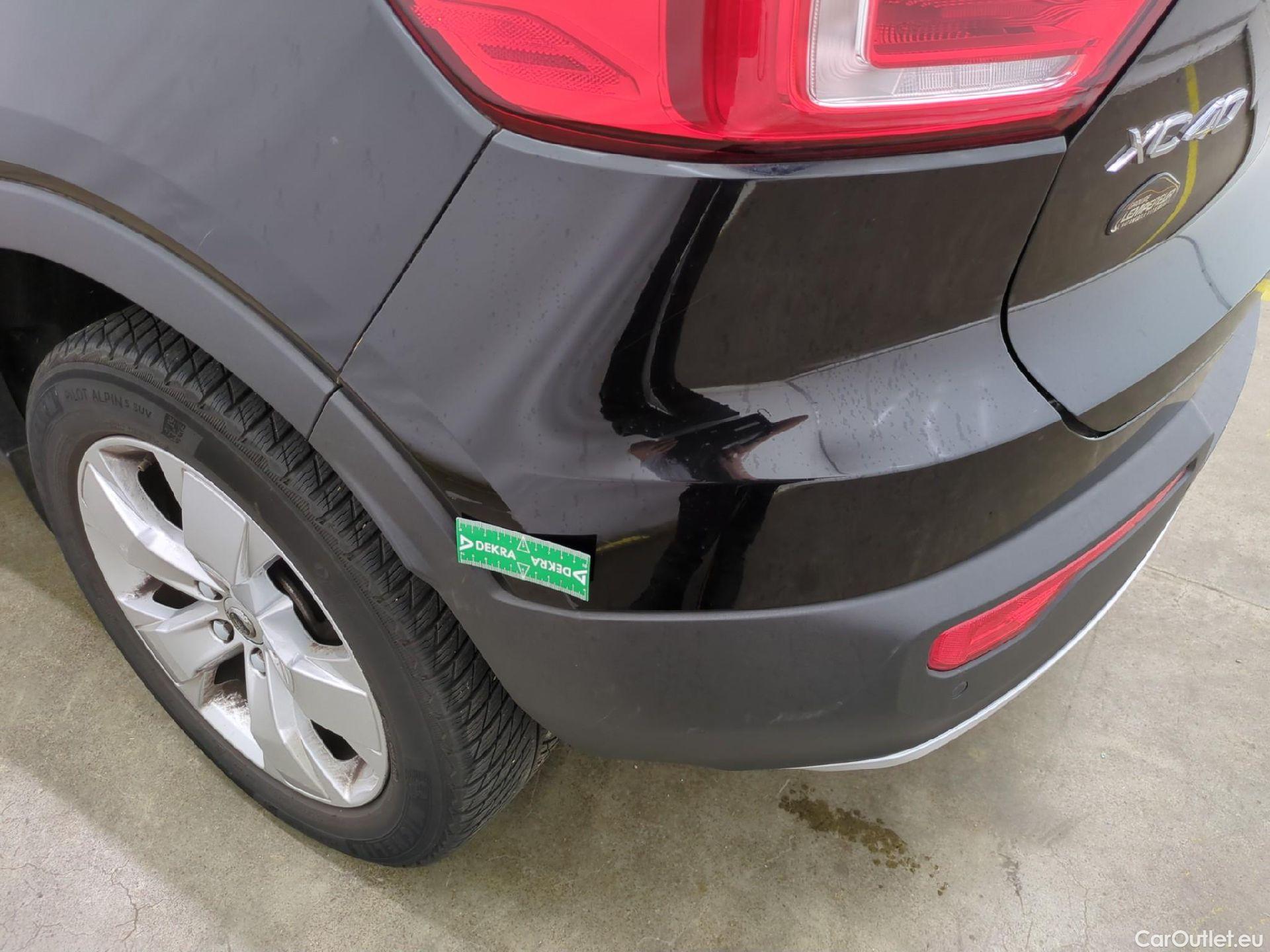  Volvo  XC 40 XC40 Momentum 2WD 1.5 130CV BVA8 E6d #76