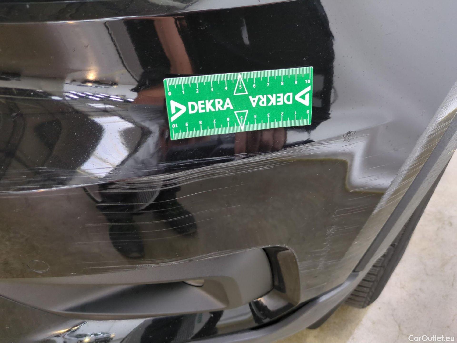  Volvo  XC 40 XC40 Momentum 2WD 1.5 130CV BVA8 E6d #52