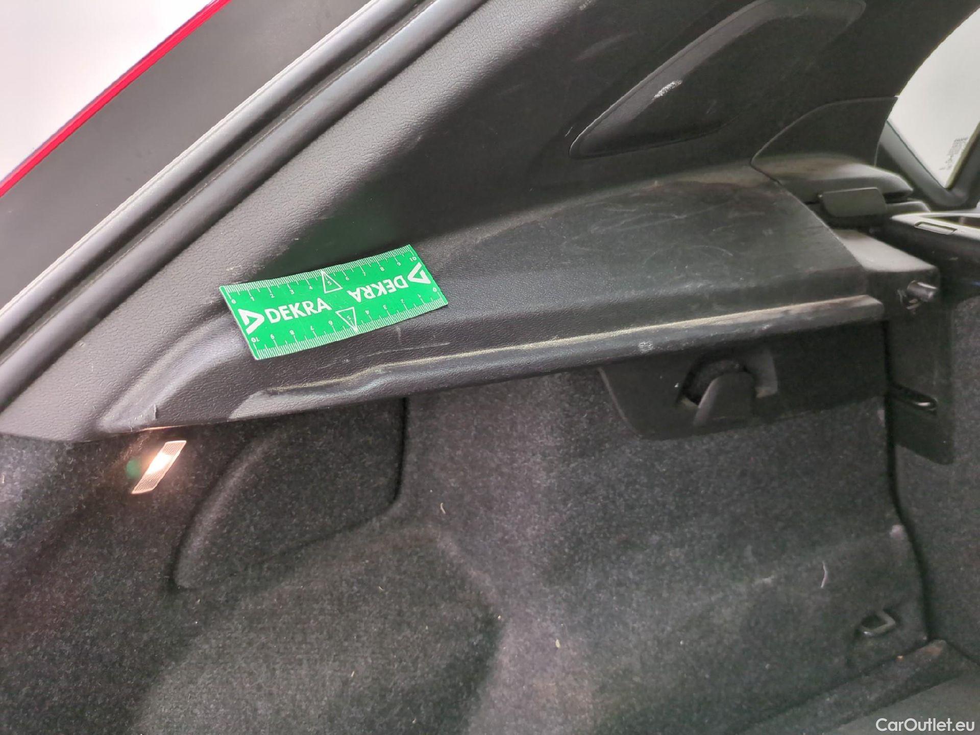  Volvo  XC 40 XC40 Momentum 2WD 1.5 130CV BVA8 E6d #18