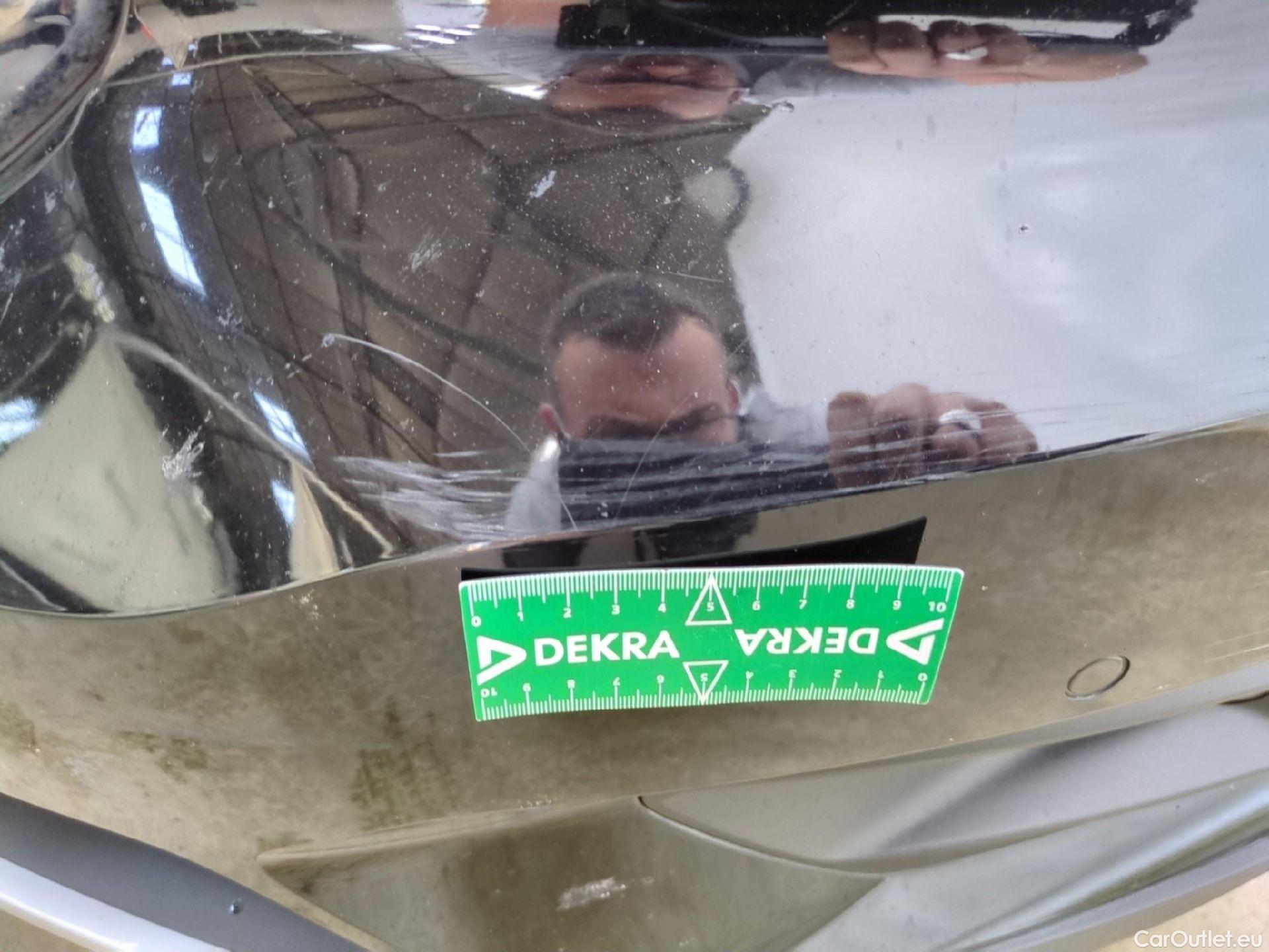  Volvo  XC 40 XC40 Momentum 2WD 1.5 130CV BVA8 E6d #50