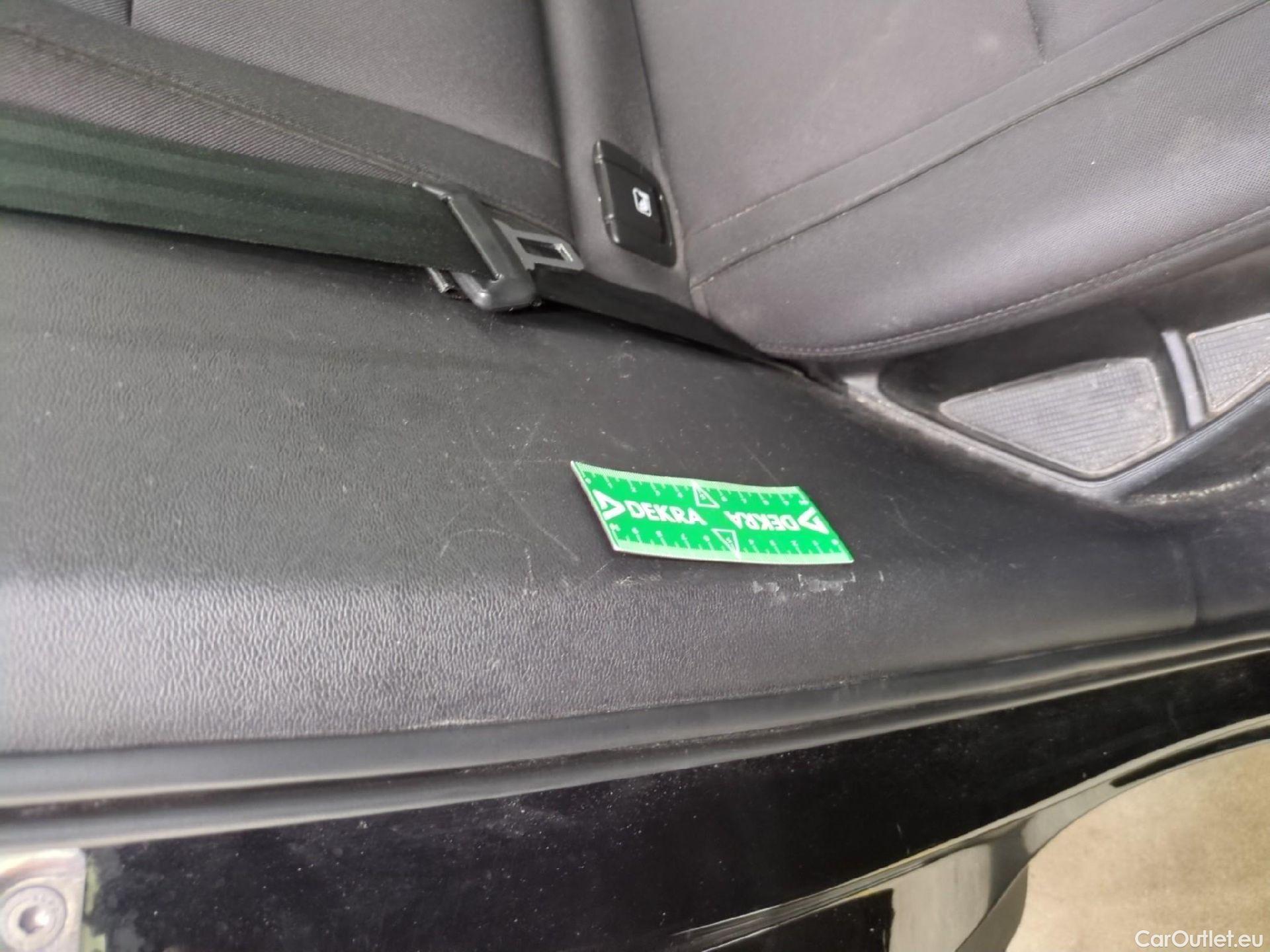  Volvo  XC 40 XC40 Momentum 2WD 1.5 130CV BVA8 E6d #44