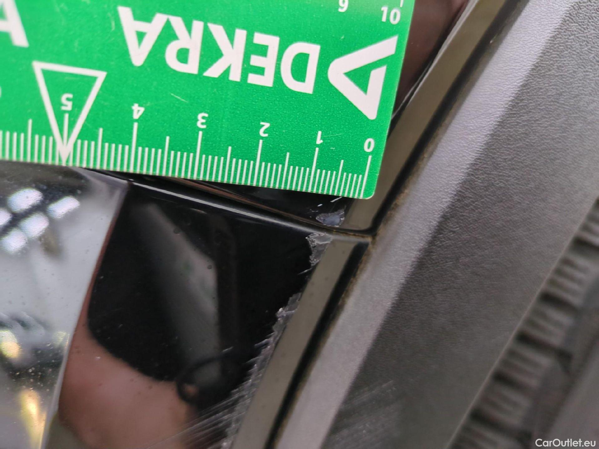  Volvo  XC 40 XC40 Momentum 2WD 1.5 130CV BVA8 E6d #69