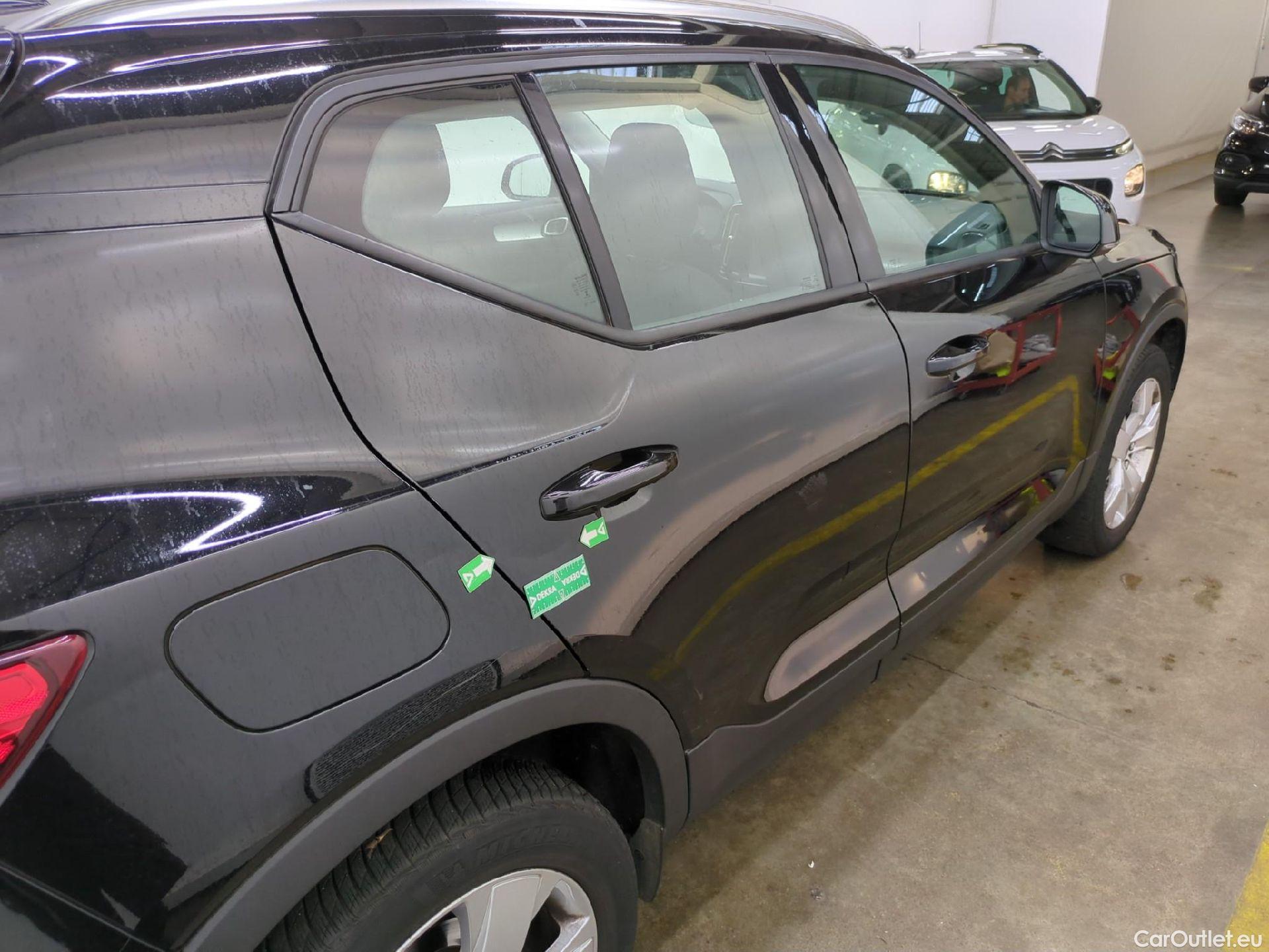  Volvo  XC 40 XC40 Momentum 2WD 1.5 130CV BVA8 E6d #37