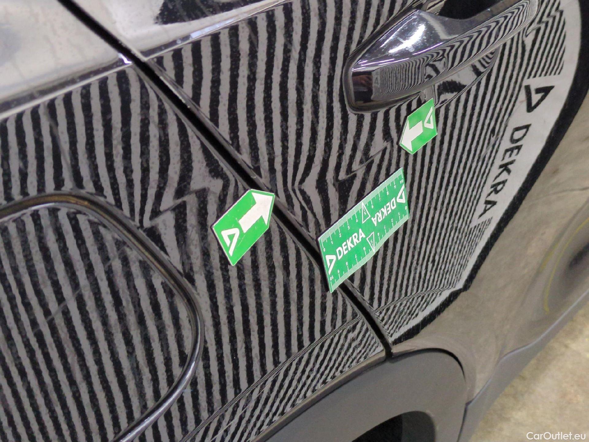  Volvo  XC 40 XC40 Momentum 2WD 1.5 130CV BVA8 E6d #40