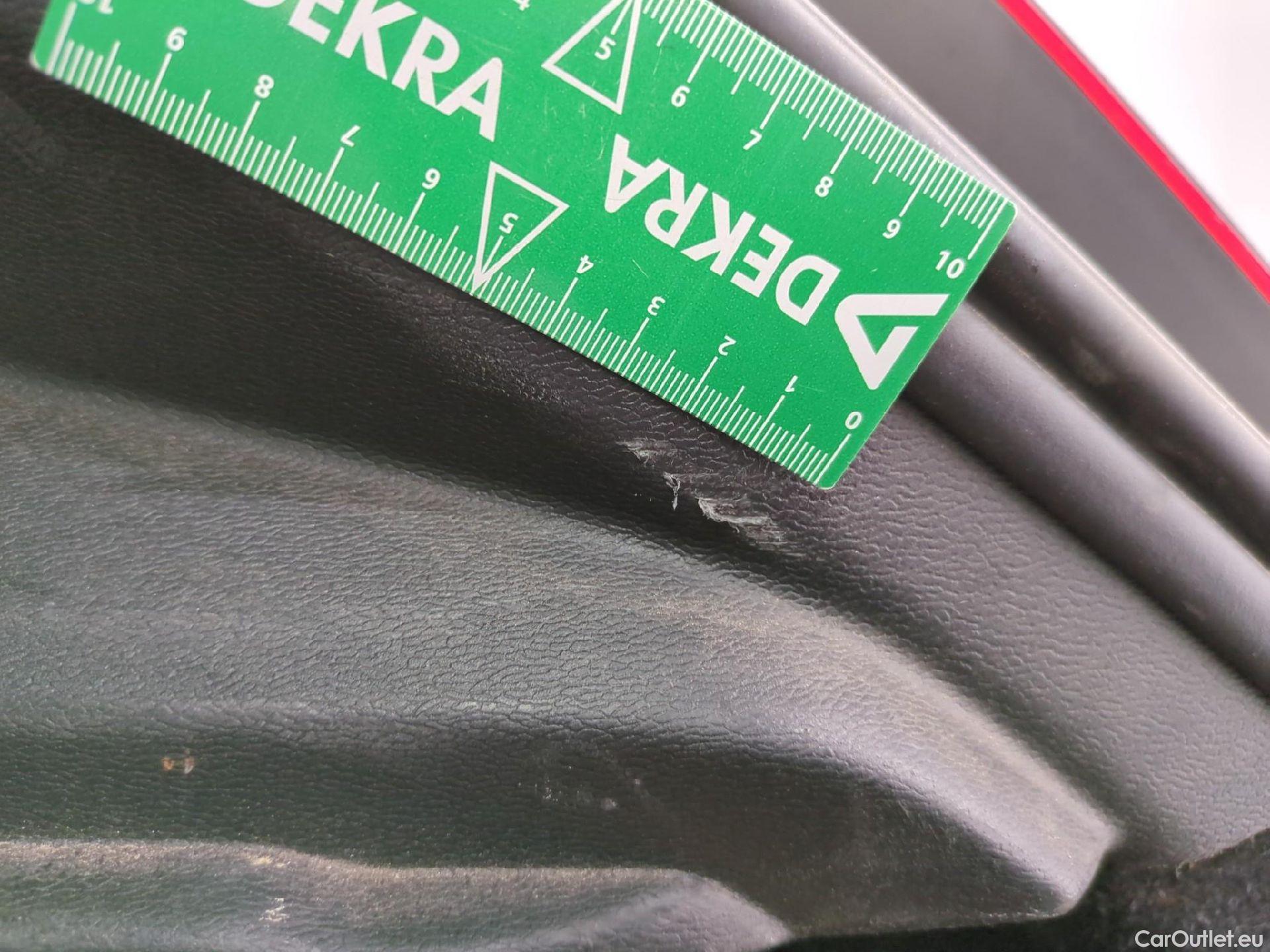  Volvo  XC 40 XC40 Momentum 2WD 1.5 130CV BVA8 E6d #12