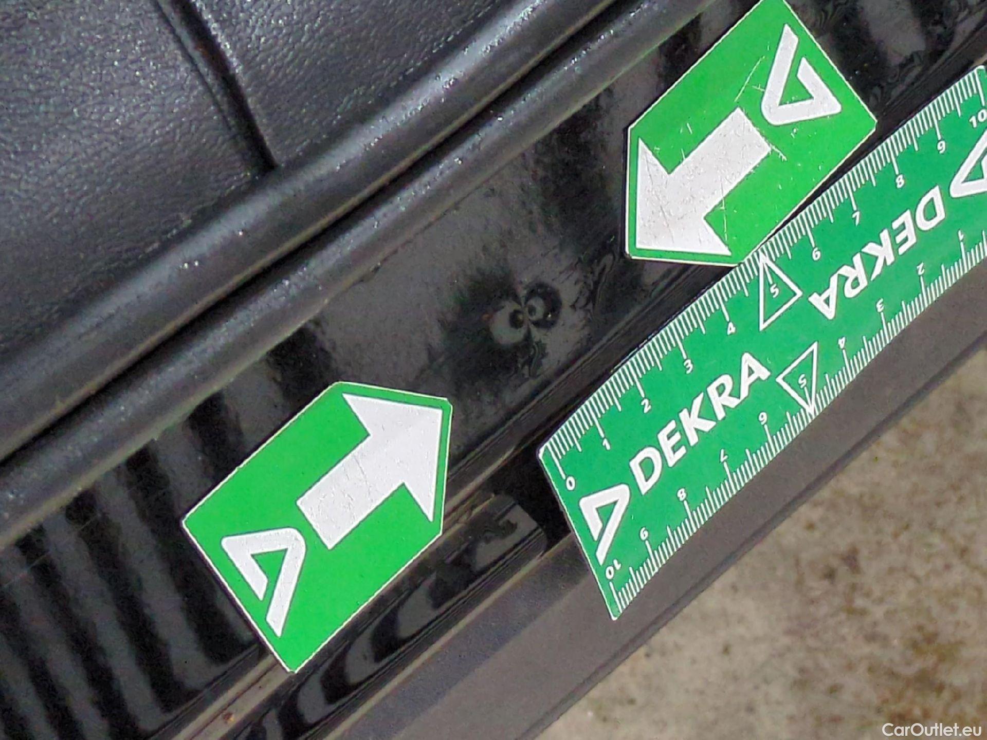  Volvo  XC 40 XC40 Momentum 2WD 1.5 130CV BVA8 E6d #2