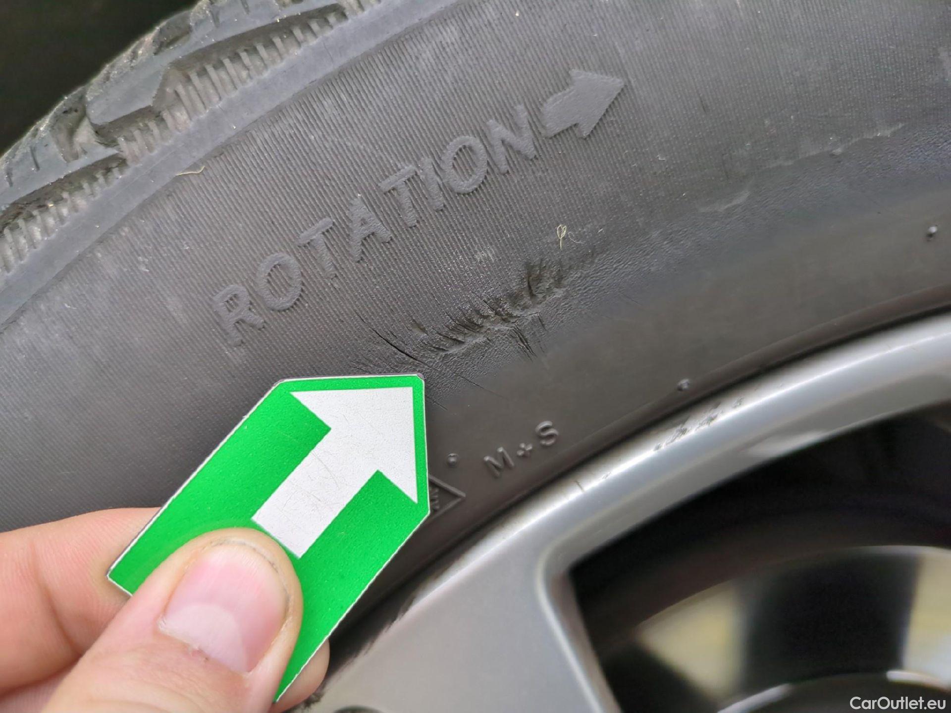  Volvo  XC 40 XC40 Momentum 2WD 1.5 130CV BVA8 E6d #24