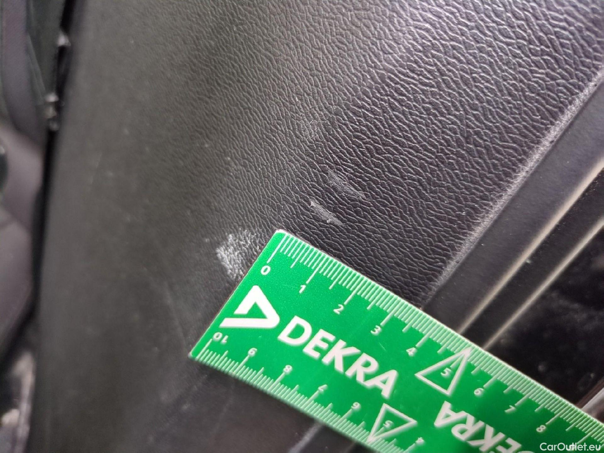  Volvo  XC 40 XC40 Momentum 2WD 1.5 130CV BVA8 E6d #10