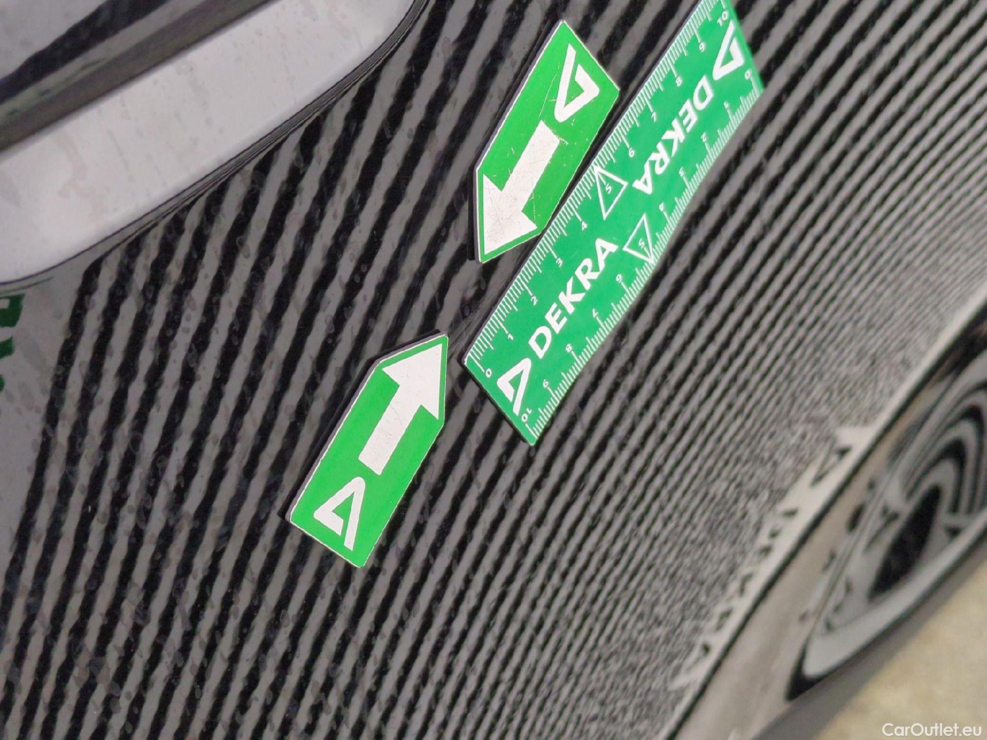  Volvo  XC 40 XC40 Momentum 2WD 1.5 130CV BVA8 E6d #41